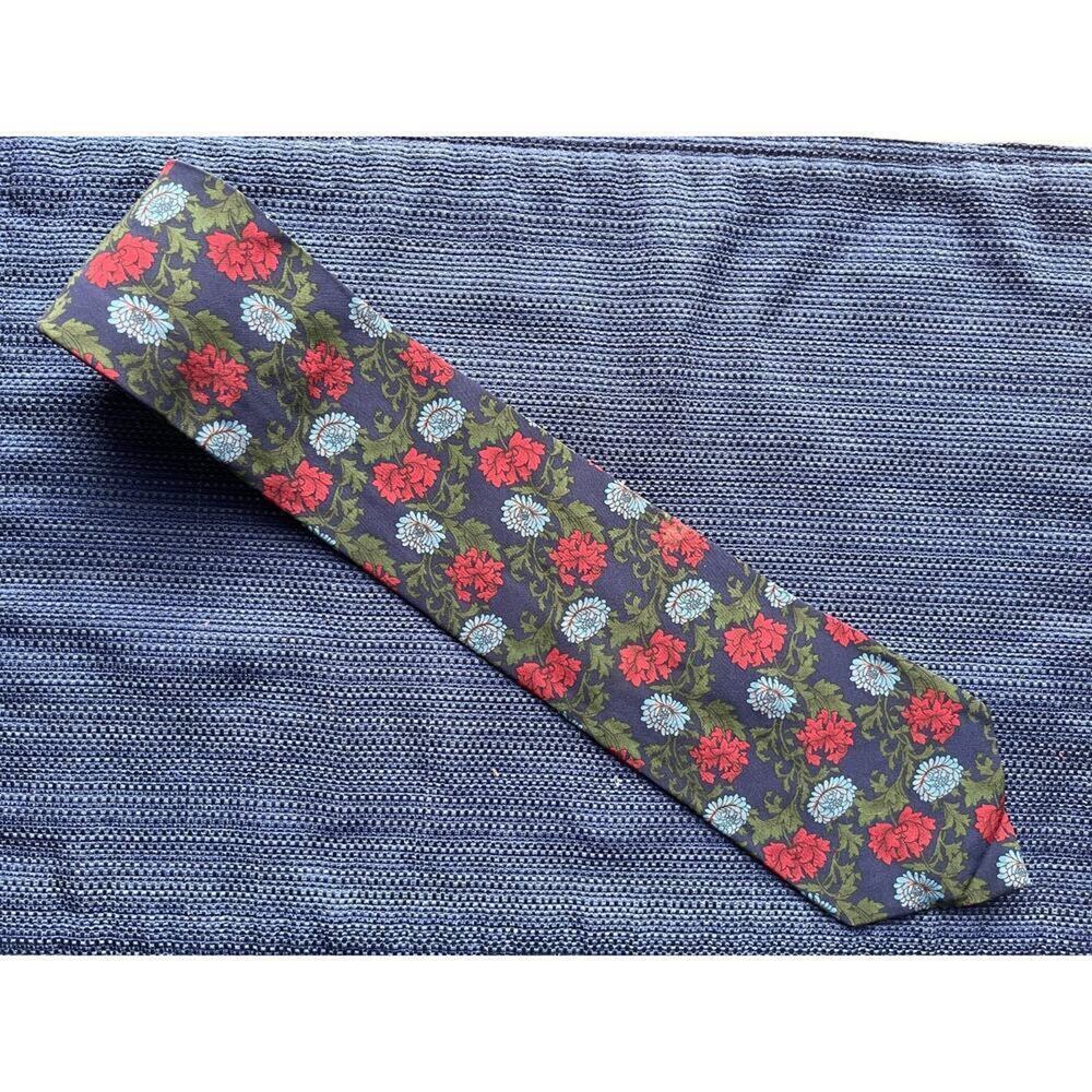 Christian Dior Monsieur 100% Silk Floral Tie – Made in USA – 56”